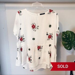 SOLD - NWOT - Floral Short Sleeve Peplum Blouse